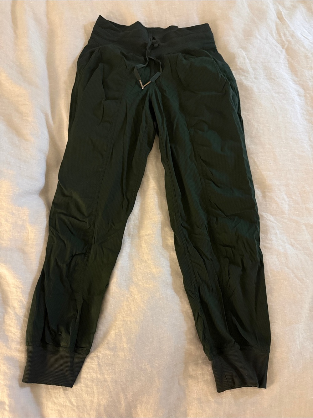 Lululemon women’s dance studio jogger